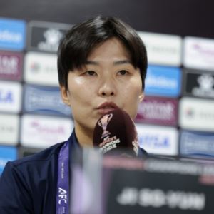 '北 내고향과 기싸움부터 강조' 지소연 "같이 욕하고 발로 차겠다"