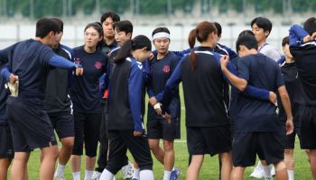 '남북 대결? 공동 응원?' 수원FC는 韓 대표로 최초에 도전한다