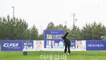 [포토] 오안현, 파워풀한 스윙으로 날린다