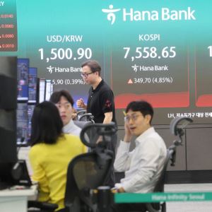 삼성 노사 타결과 증시 강세에도 외국인 ‘팔자’…환율 1500원대 마감(종합)