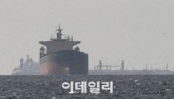 걸프 5개국 “이란 지정 호르무즈 항로 이용 말라” 공식 반발