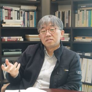 지니너스, 대장암 치료 공식 흔들었다…“면역항암 반응군 따로 있었다”