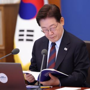환율 1500원에…李대통령 "주가 안정되면 멈추겠네요"