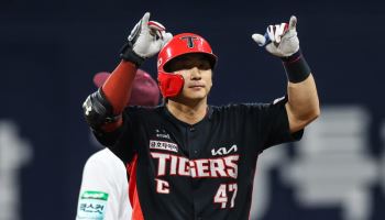 '홈런 4방' KIA, 키움 제물로 파죽의 5연승...네일 7이닝 1실점