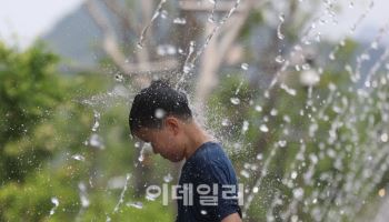 "벌써 푹푹 찐다" 수도권서 낮 최고 33도…제주·남해안엔 비