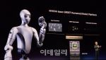 젠슨 황, '피지컬AI' 실전 배치 선언…현대차와 로보택시 상용화 협업