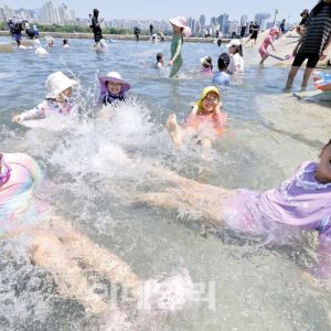 "벌써 푹푹찐다" 서울 낮 최고 33도...제주·남해안 시간당 20~30㎜ 비[오늘날씨]