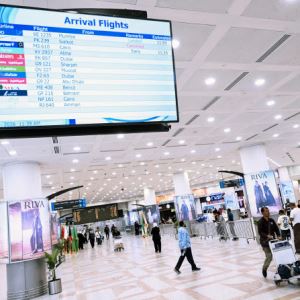 쿠웨이트 “이란 공격에 인명 피해, 항공편 운항 중단”(상보)
