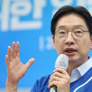 [속보]경남 김경수 53.4% 박완수 45.7%…지상파 3사 출구조사