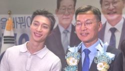 '강릉시장 아들' 된 아이돌…30년 보수 강릉 뒤집혔다 [6월 선거]