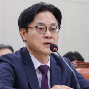 김정관, 美301조 조사에…“韓 관세 15% 이내 재확인”