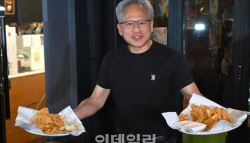 다시 한국 온 이유는…치킨 그리웠다 [젠슨황 2차 깐부회동]
