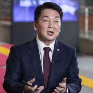 안철수 "환율 1560원, 정말 큰일…코스피 수치만 올리면 되나"