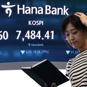 "쏠림 강력 대응"…당국 구두개입에 환율 뚝