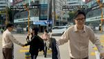 "아저씨 지다가 쫄깃하게 붙었어"…한동훈, 학생들과 친근 소통