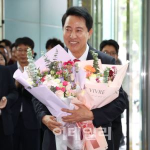 '여론조사비 대납' 오세훈 재판 오늘 재개…이르면 12월 결론