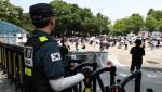 '잠실 시위서 모욕' 현직 경정…"퍼붓는 시비·욕설, 경권은 어디로"