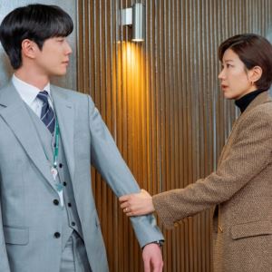'신입사원 강회장' 이준영, 궁지서 탈출하나… 전혜진의 뜻밖의 SOS