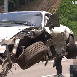 "갓길 순찰차도 덮쳐"...'만취' 이용규 포르쉐 너덜너덜