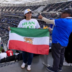 “혁명 전 이란 국기 반입 금지 정당”... FIFA, 경기 직전 법원 승소