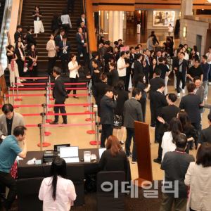 분열과 불확실성의 시대, 번영의 길 찾는다 [ESF2026]
