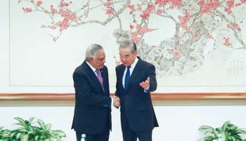 中 외교부장 “미·이란 2단계 MOU 도전적…모두 노력 필요”