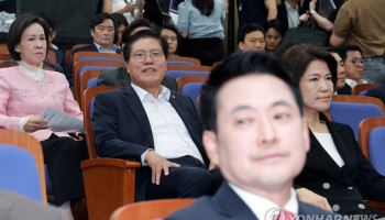 “장동혁 사퇴 없으면 ‘찌질이’ 소리 면치 못할 것”…송석준 ‘작심발언’