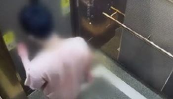  "중국 스파이인 줄"…이웃 살해 뒤 태연히 거울 본 살인범