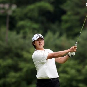 김성현, '마지막 환상 샷 이글'로 단독 선두 유지…KPGA 통산 2승 도전