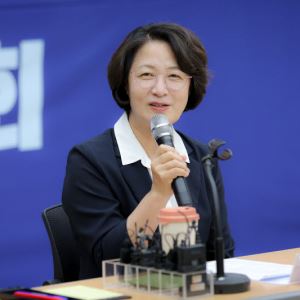 "다시 보고해라"… 7조 채무 청구서에 격노한 추미애