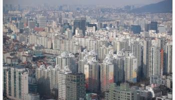 부동산·유통업 흔들리면 금융권도 흔들린다…기업대출 3분의 1 집중