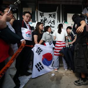 경찰, 잠실 개표소 시위 `올다르크` 신원 확인…출석 요구