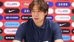 홍명보 축구대표팀 감독, 월드컵 조별리그 탈락 책임지고 사퇴