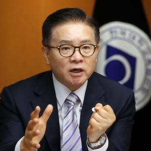 "대학 경쟁력이 국가 경쟁력…등록금 규제 풀고 추가세수 투입을"
