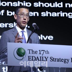 "Korea''s Core Strength Lies in Shipbuilding and AI Infrastructures; Public-Privat...