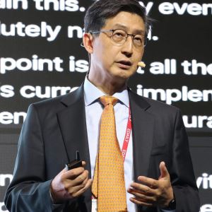 "Security with the U.S., Economy with China'' No Longer Works… Industry-Specific ...