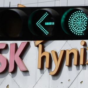 SK하닉 ADR 상장 D-1…환율 1400원대 안착할까