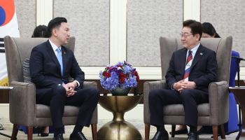 李대통령, 몽골 총리 만나 “광물·방산 협력 잘 챙겨달라”