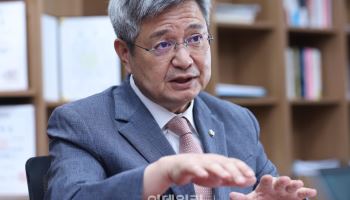 [단독] '가짜뉴스법' 대상 된 디시인사이드, 최초 용역엔 '미포함'