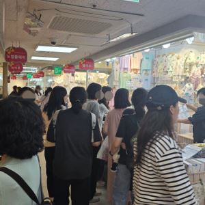 SNS서 찜한 옷, 시장서 원단·바느질 마감 '매의 눈'으로 검증