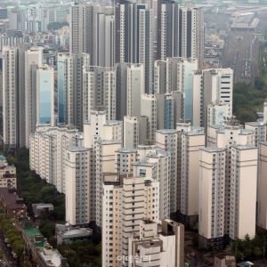 "주식 불안해" 8000피에 '익절'…1조 넘는 뭉칫돈 서울 아파트로