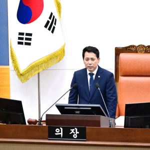 지방의회도 '파행·합의 반복'…원구성 합의 모범사례는