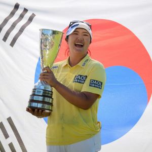 ''에비앙 퀸'' 유해란 "하늘엔 태극기 교민들은 애국가…평생 잊지 못할 순간...