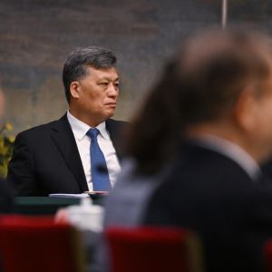 뇌물부터 성 상납도 받았다…부패로 추락한 中 ‘항공우주 영웅’