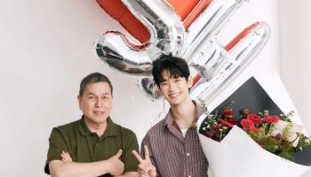 김수현, 1년 4개월 만에 웃는 모습 포착…광고 촬영 현장 공개