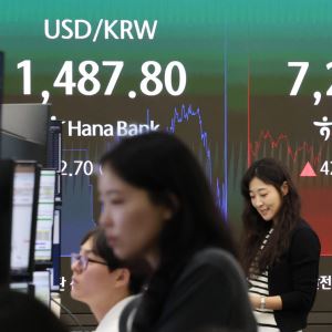 환율, 이달 들어 70원 급락…1400원대 안착하나