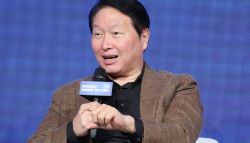 최태원 "하닉 주가 우상향할 것…샀다, 팔았다 하지 말라"