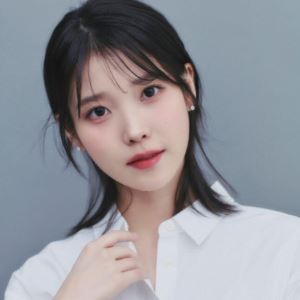 아이유, 악플러 신원 확인 위해 美법원에 증거개시 신청