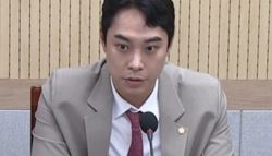 '아동 성매매 혐의' 최영중 전 시의원, 사직 후 16일치 월급 받아