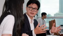 "지옥문 열렸다"...한동훈, '돌려차기' 피해자 또 만난다
